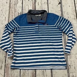 LL Bean Blue and White Nautical Look Pullover Long Sleeve Shirt